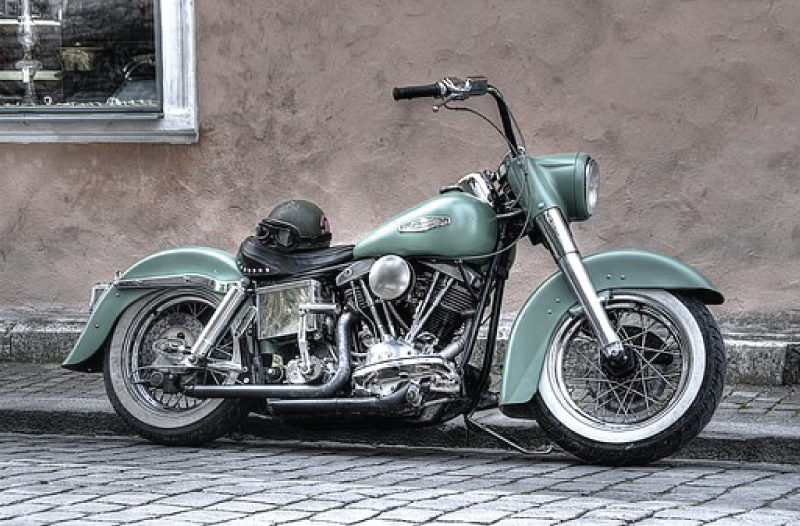 1145-foto-Harley-Davidson
